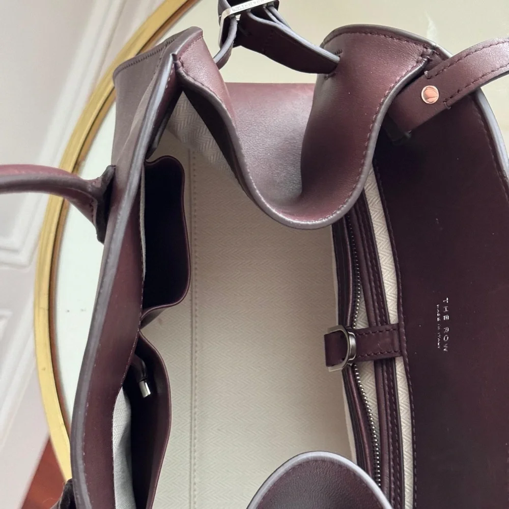 Soft Margaux 12 Bag in Leather - Picture 7 of 8